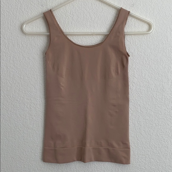 Victoria's Secret Other - Victoria’s Secret Better on Top Slimming Tank